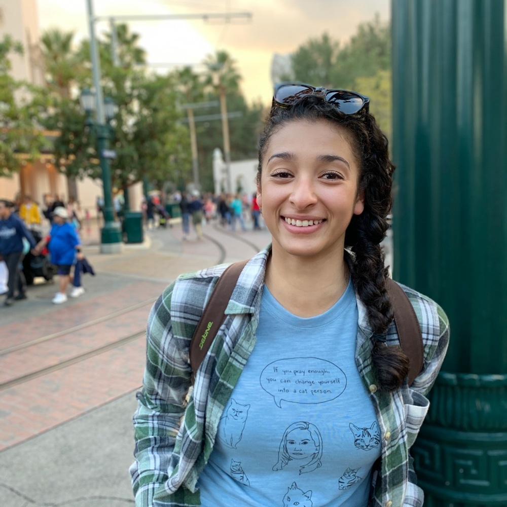 Meet your Posher, Claire